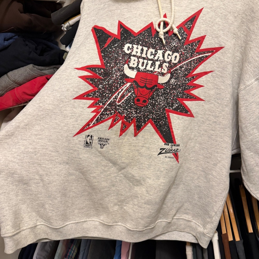Vintage Chicago Bulls Zubaz Hoodie Mens Large Gray NBA Pullover Graphic Splatter - Picture 12 of 13
